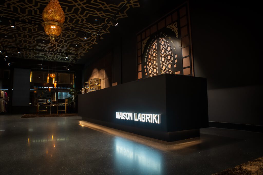 Takshita verhuur Rotterdam winkel maison labriki